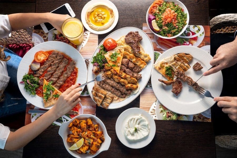 فروع مطعم زهرة لبنان في الإمارات