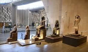 محتويات المتحف المصري الكبير