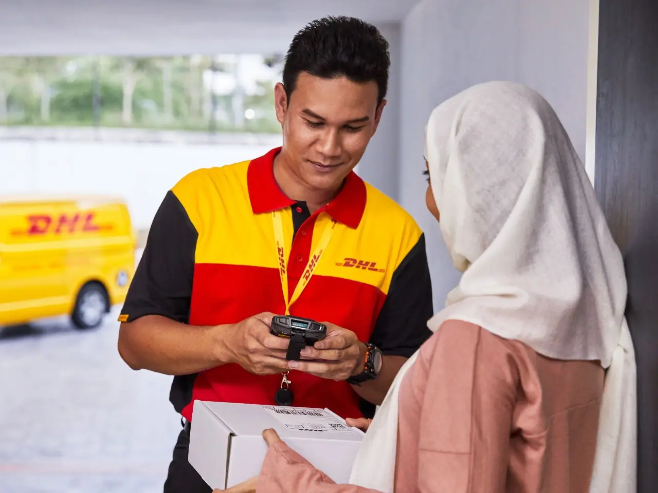 أسعار شحن DHL في مصر