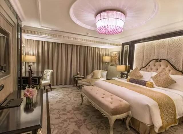 متوسط اسعار الاقامه في فنادق الرياض 5 نجوم 2025